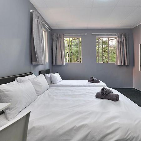 Inn & Out Sandton Johannesburg Luaran gambar