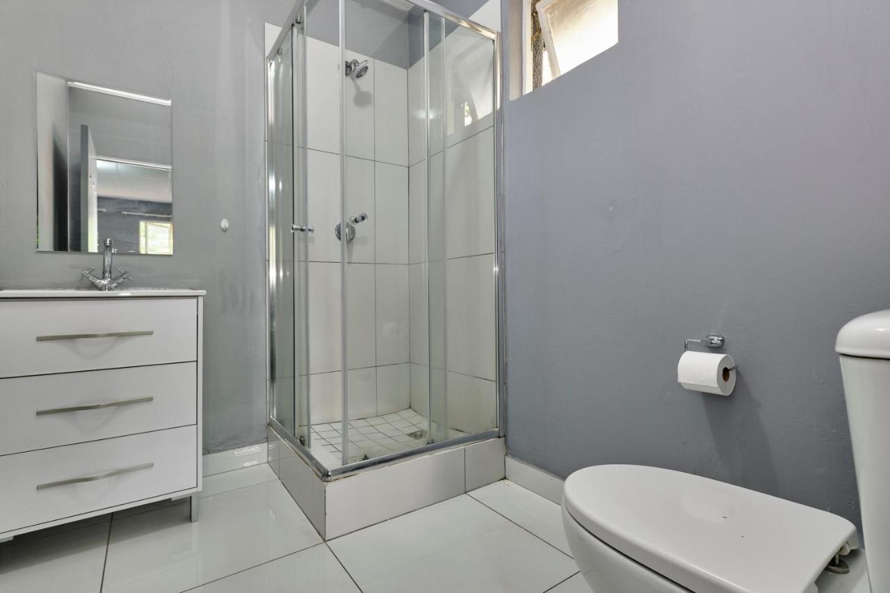 Inn & Out Sandton Johannesburg Luaran gambar