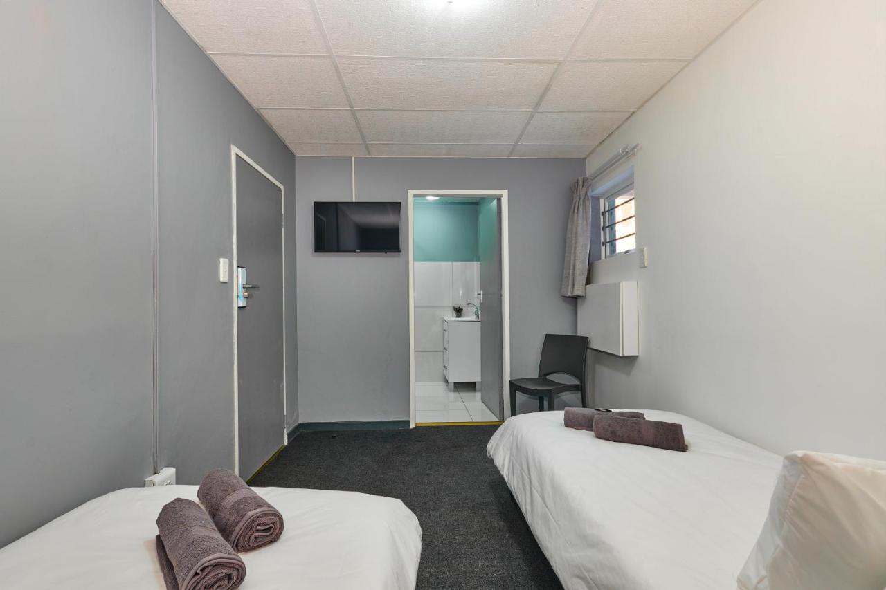 Inn & Out Sandton Johannesburg Luaran gambar